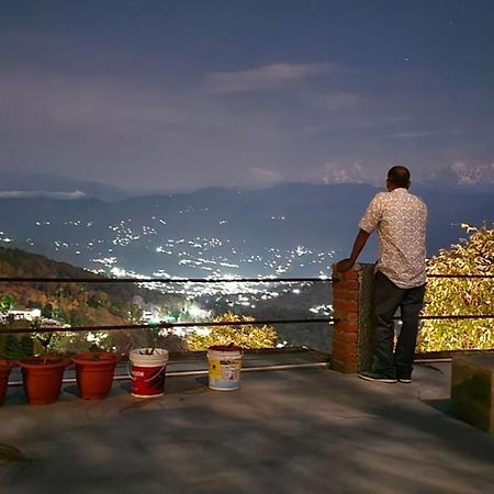 Golden Himalaya Homestay كاوساني المظهر الخارجي الصورة