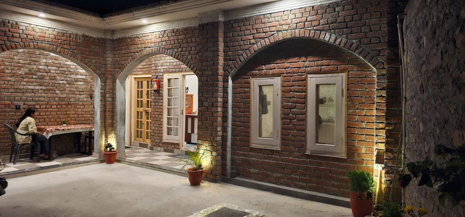 Golden Himalaya Homestay كاوساني المظهر الخارجي الصورة